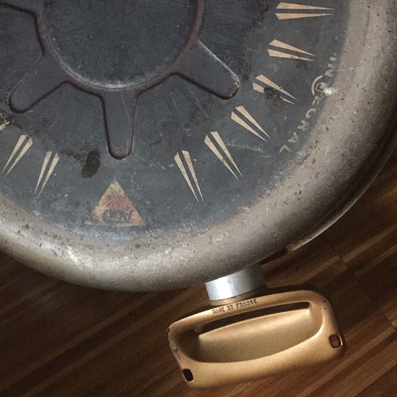 3 nonstick T-fal pots and pans - Picture 5 of 15